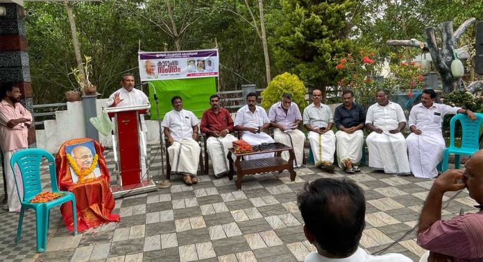 കൊടുമൺ പഞ്ചായത്ത് 13-ാം വാർഡ് മഹാത്മാഗാന്ധി കുടുബ സംഗമം നടത്തി കൊടുമൺ പഞ്ചായത്ത് 13-ാം വാർഡ് മഹാത്മാഗാന്ധി കുടുബ സംഗമം നടത്തി