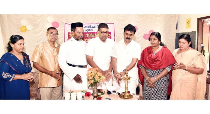 പ്ലാവേലി മാർ ഗ്രിഗോറിയോസ് എൽ പി സ്കൂളിൻ്റെ വാർഷികാഘോഷം നടത്തി പ്ലാവേലി മാർ ഗ്രിഗോറിയോസ് എൽ പി സ്കൂളിൻ്റെ വാർഷികാഘോഷം നടത്തി