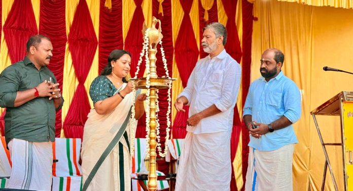 ഭക്തിസാന്ദ്രമായി കോട്ടാങ്ങൽ പൊങ്കാല ഭക്തിസാന്ദ്രമായി കോട്ടാങ്ങൽ പൊങ്കാല