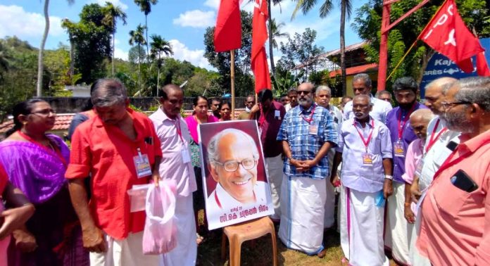 സി.പി.ഐ റാന്നി മണ്ഡലം കമ്മറ്റിയുടെ നേതൃത്വത്തില് സി.കെ ചന്ദ്രപ്പന് അനുസ്മരണം നടത്തി സി.പി.ഐ റാന്നി മണ്ഡലം കമ്മറ്റിയുടെ നേതൃത്വത്തില് സി.കെ ചന്ദ്രപ്പന് അനുസ്മരണം നടത്തി
