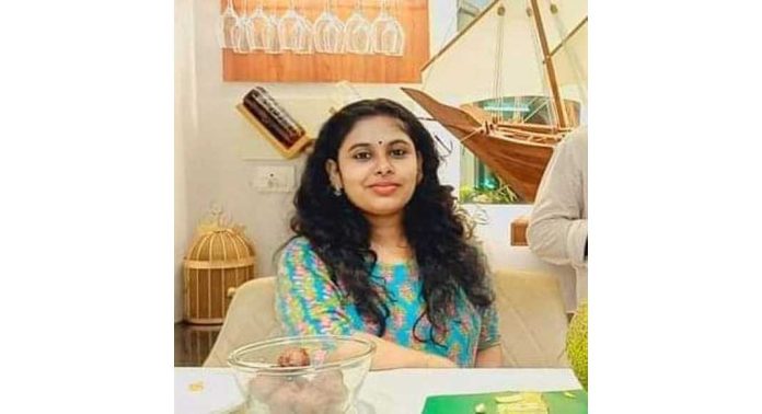 രാജ്യത്ത് ഡിഫൻസ് കൗൺസിൽ അഭിഭാഷകർക്ക് പ്രസവാനുകൂല്യം ; നിയമപോരാട്ടം ഫലം കണ്ടതിൻ്റെ സംതൃപ്തിയിൽ വനിതാദിനം ആചരിക്കുവാൻ അഡ്വ. എഡ്വിന ബെന്നി രാജ്യത്ത് ഡിഫൻസ് കൗൺസിൽ അഭിഭാഷകർക്ക് പ്രസവാനുകൂല്യം ; നിയമപോരാട്ടം ഫലം കണ്ടതിൻ്റെ സംതൃപ്തിയിൽ വനിതാദിനം ആചരിക്കുവാൻ അഡ്വ. എഡ്വിന ബെന്നി