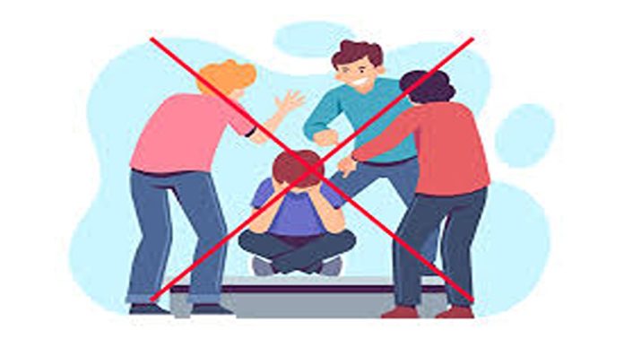 വേങ്ങരയിൽ ജൂനിയർ വിദ്യാർഥികൾക്ക് സീനിയർ വിദ്യാർഥികളുടെ ക്രൂരമർദനം വേങ്ങരയിൽ ജൂനിയർ വിദ്യാർഥികൾക്ക് സീനിയർ വിദ്യാർഥികളുടെ ക്രൂരമർദനം