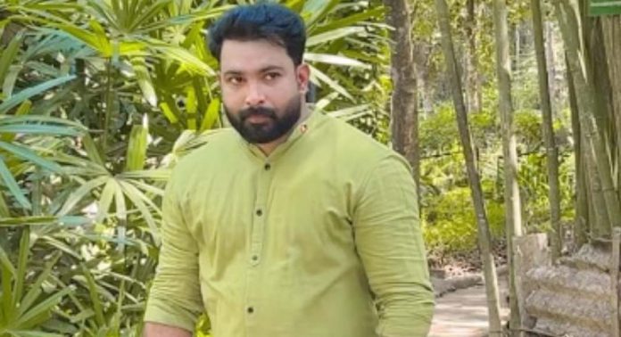 വ്ലോഗർ ജുനൈദ് മരിച്ച സംഭവത്തിൽ അസ്വാഭാവികത ഉണ്ടോയെന്ന് അന്വേഷണം വ്ലോഗർ ജുനൈദ് മരിച്ച സംഭവത്തിൽ അസ്വാഭാവികത ഉണ്ടോയെന്ന് അന്വേഷണം