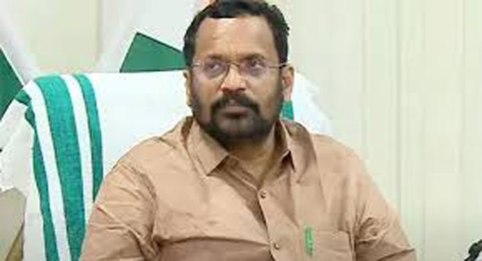 കേന്ദ്ര ഗവൺമെന്റ് ഇപ്പോഴും കേരളത്തോട് ക്രൂരത കാണിക്കുകയാണെന്ന് റവന്യൂ മന്ത്രി കെ രാജൻ കേന്ദ്ര ഗവൺമെന്റ് ഇപ്പോഴും കേരളത്തോട് ക്രൂരത കാണിക്കുകയാണെന്ന് റവന്യൂ മന്ത്രി കെ രാജൻ
