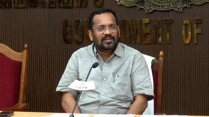 മേഘചലനങ്ങൾ വളരെ വേഗതയിലാണ് , ജാഗ്രത പാലിക്കണമെന്ന് മന്ത്രി കെ രാജൻ മേഘചലനങ്ങൾ വളരെ വേഗതയിലാണ് , ജാഗ്രത പാലിക്കണമെന്ന് മന്ത്രി കെ രാജൻ