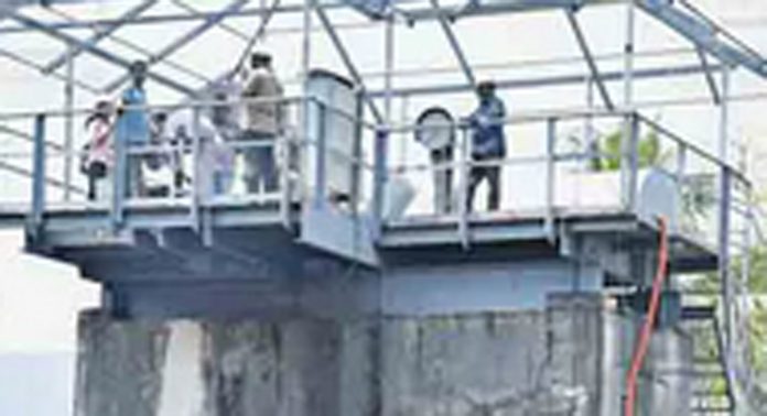 കക്കാട് ജല വൈദ്യുത പദ്ധതിയുടെ സർജ് ഗേറ്റ് ട്രയൽ റൺ പരിശോധനകൾ തുടരുന്നു കക്കാട് ജല വൈദ്യുത പദ്ധതിയുടെ സർജ് ഗേറ്റ് ട്രയൽ റൺ പരിശോധനകൾ തുടരുന്നു