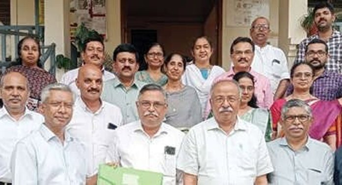 കോഴഞ്ചേരി സെയ്ന്റ് തോമസ് കോളേജില് പൂര്വ്വ വിദ്യാര്ഥി സംഗമം നടന്നു കോഴഞ്ചേരി സെയ്ന്റ് തോമസ് കോളേജില് പൂര്വ്വ വിദ്യാര്ഥി സംഗമം നടന്നു