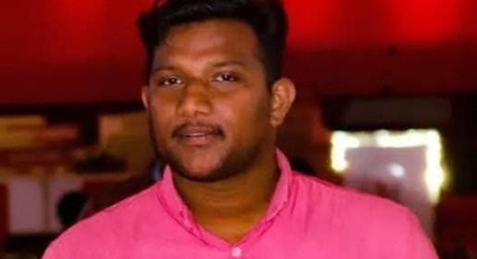 കോന്നിയിൽ വാഹനാപകടം : യുവാവ് മരിച്ചു കോന്നിയിൽ വാഹനാപകടം : യുവാവ് മരിച്ചു