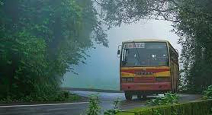 വേനൽഅവധിക്ക് ഉല്ലാസയാത്ര പോകാൻ ബഡ്ജറ്റ് ടൂറിസവുമായി കെ.എസ്.ആർ.ടി.സി വേനൽഅവധിക്ക് ഉല്ലാസയാത്ര പോകാൻ ബഡ്ജറ്റ് ടൂറിസവുമായി കെ.എസ്.ആർ.ടി.സി