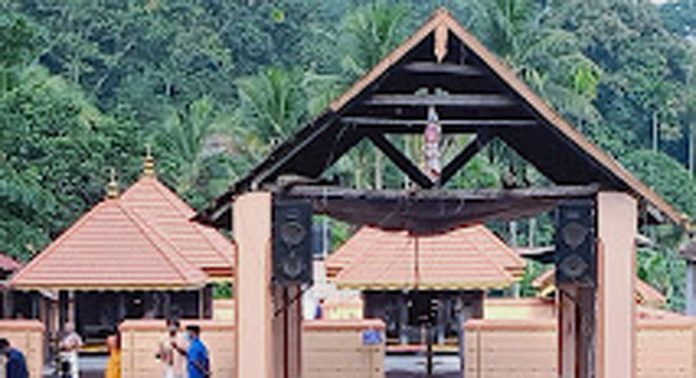 ളാക്കൂർ ശ്രീകൃഷ്ണസ്വാമിക്ഷേത്രത്തിലെ പ്രതിഷ്ഠാദിന ഉത്സവം 31 മുതൽ ളാക്കൂർ ശ്രീകൃഷ്ണസ്വാമിക്ഷേത്രത്തിലെ പ്രതിഷ്ഠാദിന ഉത്സവം 31 മുതൽ