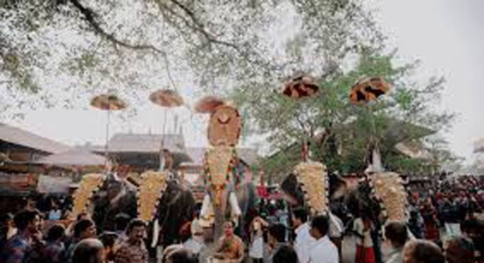 മലയാലപ്പുഴ ദേവീക്ഷേത്രത്തിലെ ഉത്സവത്തിന്റെ ഭാഗമായി നടത്തുന്ന മലയാലപ്പുഴ പൂരം ഇന്ന് മലയാലപ്പുഴ ദേവീക്ഷേത്രത്തിലെ ഉത്സവത്തിന്റെ ഭാഗമായി നടത്തുന്ന മലയാലപ്പുഴ പൂരം ഇന്ന്