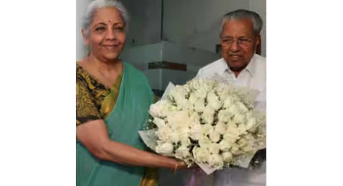 നിര്മ്മല സീതാരാമനുമായി മുഖ്യമന്ത്രി പിണറായി വിജയന്റെ ദില്ലിയില് നടത്തിയ കൂടിക്കാഴ്ച ദുരൂഹമെന്ന ആരോപണം കടുപ്പിച്ച് പ്രതിപക്ഷം നിര്മ്മല സീതാരാമനുമായി മുഖ്യമന്ത്രി പിണറായി വിജയന്റെ ദില്ലിയില് നടത്തിയ കൂടിക്കാഴ്ച ദുരൂഹമെന്ന ആരോപണം കടുപ്പിച്ച് പ്രതിപക്ഷം