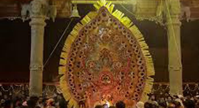 വലഞ്ചുഴി ദേവീക്ഷേത്രത്തിൽ ഇന്ന് വലിയ പടയണി നടക്കും വലഞ്ചുഴി ദേവീക്ഷേത്രത്തിൽ ഇന്ന് വലിയ പടയണി നടക്കും