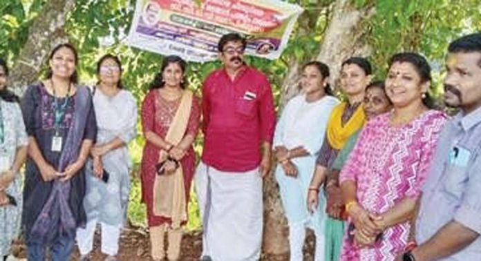 പൂഴിക്കാട് ചിറമുടിയിൽ മാലിന്യം തള്ളുന്നവരെ കണ്ടെത്താനായി നഗരസഭ സിസിടിവി ക്യാമറ സ്ഥാപിച്ചു പൂഴിക്കാട് ചിറമുടിയിൽ മാലിന്യം തള്ളുന്നവരെ കണ്ടെത്താനായി നഗരസഭ സിസിടിവി ക്യാമറ സ്ഥാപിച്ചു