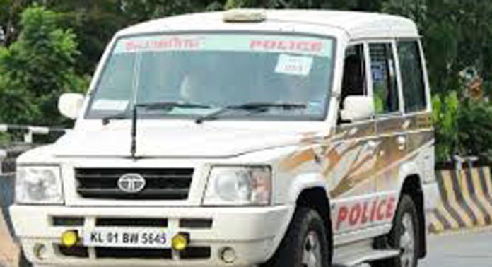 ഗുരുവായൂരില് വിവാഹ വാഗ്ദാനം നല്കി യുവതിയെ ഗര്ഭിണിയാക്കിയ കേസില് പ്രതി അറസ്റ്റില് ഗുരുവായൂരില് വിവാഹ വാഗ്ദാനം നല്കി യുവതിയെ ഗര്ഭിണിയാക്കിയ കേസില് പ്രതി അറസ്റ്റില്