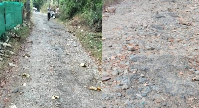 കുമ്പഴ വെട്ടൂരിലെ റോഡുകള് താറുമാറായി ; അടിയന്തിരമായി സഞ്ചാരയോഗ്യമാക്കണമെന്ന് കോണ്ഗ്രസ് വാര്ഡ് കമ്മിറ്റി കുമ്പഴ വെട്ടൂരിലെ റോഡുകള് താറുമാറായി ; അടിയന്തിരമായി സഞ്ചാരയോഗ്യമാക്കണമെന്ന് കോണ്ഗ്രസ് വാര്ഡ് കമ്മിറ്റി