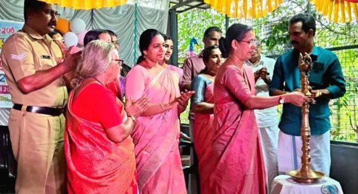 മുരണി യു പി സ്കൂള് വാര്ഷികാഘോഷം ഉദ്ഘാടനം ചെയ്തു മുരണി യു പി സ്കൂള് വാര്ഷികാഘോഷം ഉദ്ഘാടനം ചെയ്തു