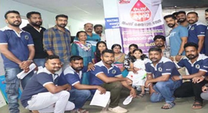 ജില്ലയിലെ സൈനികരുടെ കൂട്ടായ്മയായ ടീം പത്തനംതിട്ട സോൾജിയേഴ്സ് രക്തദാന ക്യാമ്പ് നടത്തി ജില്ലയിലെ സൈനികരുടെ കൂട്ടായ്മയായ ടീം പത്തനംതിട്ട സോൾജിയേഴ്സ് രക്തദാന ക്യാമ്പ് നടത്തി