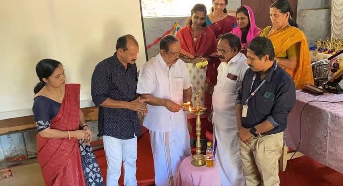 പേഴുംപാറ ഡി.പി.എം യു.പി സ്കൂൾ വാർഷികം ഉദ്ഘാടനം ചെയ്തു പേഴുംപാറ ഡി.പി.എം യു.പി സ്കൂൾ വാർഷികം ഉദ്ഘാടനം ചെയ്തു