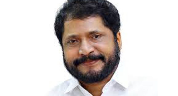 എ. പദ്മകുമാറിന്റെ പരസ്യപ്രതികരണം പാര്ട്ടി ഗൗരവത്തില് പരിശോധിക്കുമെന്ന് പത്തനംതിട്ട ജില്ലാ സെക്രട്ടറി രാജു എബ്രഹാം എ. പദ്മകുമാറിന്റെ പരസ്യപ്രതികരണം പാര്ട്ടി ഗൗരവത്തില് പരിശോധിക്കുമെന്ന് പത്തനംതിട്ട ജില്ലാ സെക്രട്ടറി രാജു എബ്രഹാം