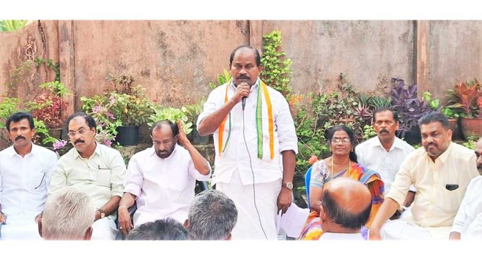 ജില്ലയില് സി.പി.എമ്മിന്റെ അടിത്തറ തകര്ന്നു : പ്രൊഫ. സതീഷ് കൊച്ചുപറമ്പില് ജില്ലയില് സി.പി.എമ്മിന്റെ അടിത്തറ തകര്ന്നു : പ്രൊഫ. സതീഷ് കൊച്ചുപറമ്പില്