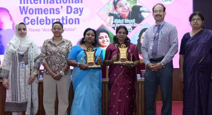 മത്സ്യമേഖലയിൽ മികവ് തെളിയിച്ച വനിതാസംരഭകരെ സിഎംഎഫ്ആർഐ ആദരിച്ചു മത്സ്യമേഖലയിൽ മികവ് തെളിയിച്ച വനിതാസംരഭകരെ സിഎംഎഫ്ആർഐ ആദരിച്ചു
