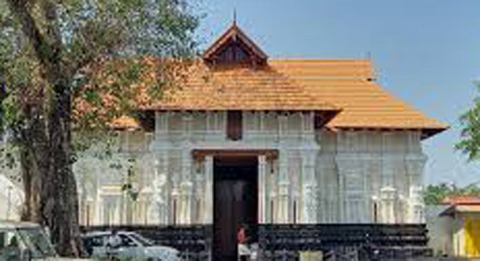 കൂടൽമാണിക്യം ക്ഷേത്രത്തിലെ കഴക പ്രവർത്തിയിൽ നിന്നൊഴിവാക്കണമെന്ന് ആവശ്യപ്പെട്ട് ബാലു അപേക്ഷ നൽകി കൂടൽമാണിക്യം ക്ഷേത്രത്തിലെ കഴക പ്രവർത്തിയിൽ നിന്നൊഴിവാക്കണമെന്ന് ആവശ്യപ്പെട്ട് ബാലു അപേക്ഷ നൽകി