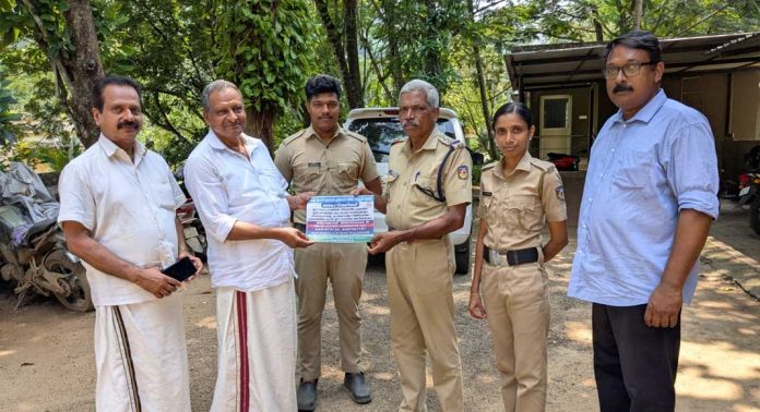 പുകയില ഉത്പന്നങ്ങളുടെയും ലഹരി വസ്തുക്കളുടെയും വില്പനയ്ക്കെതിരെ നടപടിയുമായി കേരള വ്യാപാരി വ്യവസായി ഏകോപന സമിതി വെച്ചൂച്ചിറ യൂണിറ്റ് പുകയില ഉത്പന്നങ്ങളുടെയും ലഹരി വസ്തുക്കളുടെയും വില്പനയ്ക്കെതിരെ നടപടിയുമായി കേരള വ്യാപാരി വ്യവസായി ഏകോപന സമിതി വെച്ചൂച്ചിറ യൂണിറ്റ്