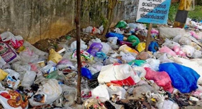 ചെങ്ങന്നൂർ ബെവ്കോയിൽ നിന്ന് 5000 രൂപ പിഴ ഈടാക്കാൻ സ്ക്വാഡ് ശുപാർശ ചെങ്ങന്നൂർ ബെവ്കോയിൽ നിന്ന് 5000 രൂപ പിഴ ഈടാക്കാൻ സ്ക്വാഡ് ശുപാർശ