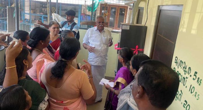 ആറിടങ്ങളിൽ ഓട്ടോമാറ്റിക് സാനിറ്ററി പാഡ് വെൻഡിങ് മെഷീൻ ആൻഡ് ഇൻസിനിനേറ്ററും സ്ഥാപിച്ച് വെച്ചൂച്ചിറ ഗ്രാമപഞ്ചായത്തും ഹൈടെക്കായി ആറിടങ്ങളിൽ ഓട്ടോമാറ്റിക് സാനിറ്ററി പാഡ് വെൻഡിങ് മെഷീൻ ആൻഡ് ഇൻസിനിനേറ്ററും സ്ഥാപിച്ച് വെച്ചൂച്ചിറ ഗ്രാമപഞ്ചായത്തും ഹൈടെക്കായി