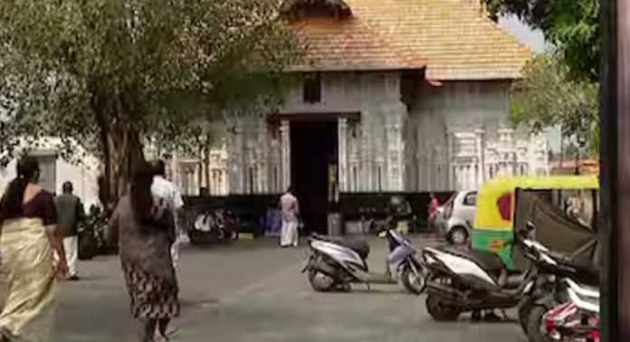 ഇരിങ്ങാലക്കുട ക്ഷേത്രത്തിൽ ജാതി വിവേചനം നടന്നിട്ടില്ലെന്ന് യോഗക്ഷേമസഭ തൃശ്ശൂർ ജില്ലാ കമ്മിറ്റി ഇരിങ്ങാലക്കുട ക്ഷേത്രത്തിൽ ജാതി വിവേചനം നടന്നിട്ടില്ലെന്ന് യോഗക്ഷേമസഭ തൃശ്ശൂർ ജില്ലാ കമ്മിറ്റി