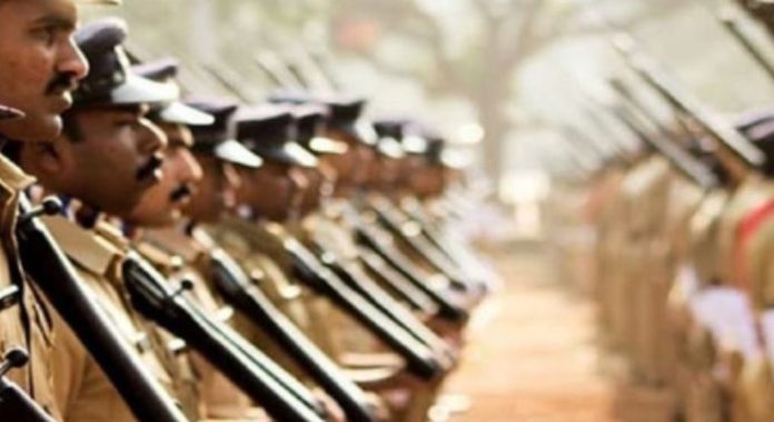 കൂടുതല് തോക്കുകള് വാങ്ങാനൊരുങ്ങി കേരള പോലീസ് കൂടുതല് തോക്കുകള് വാങ്ങാനൊരുങ്ങി കേരള പോലീസ്