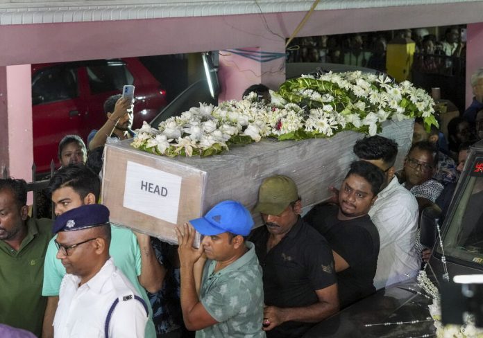 പഹൽഗാം ഭീകരാക്രമണത്തിൽ കൊല്ലപ്പെട്ട രാമചന്ദ്രന്റെ സംസ്കാരം ഇന്ന് പഹൽഗാം ഭീകരാക്രമണത്തിൽ കൊല്ലപ്പെട്ട രാമചന്ദ്രന്റെ സംസ്കാരം ഇന്ന്