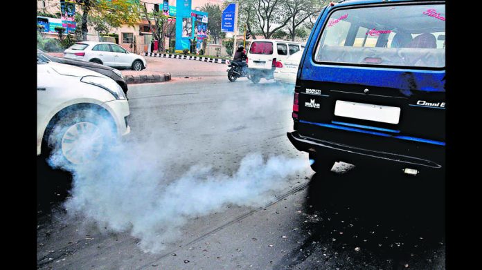 സംസ്ഥാനത്ത് പുക പരിശോധിക്കാത്ത വാഹനങ്ങൾ ഏറുന്നു ; കണക്കില്ലാതെ മോട്ടോർവാഹന വകുപ്പ് സംസ്ഥാനത്ത് പുക പരിശോധിക്കാത്ത വാഹനങ്ങൾ ഏറുന്നു ; കണക്കില്ലാതെ മോട്ടോർവാഹന വകുപ്പ്