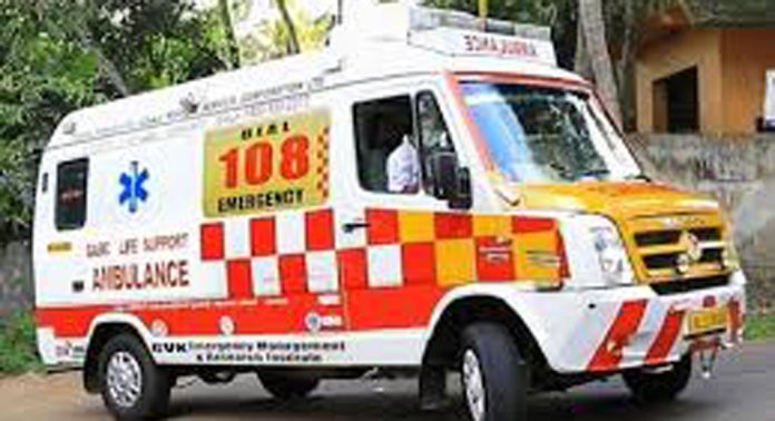 കോന്നി താലൂക്ക് ആശുപത്രിയിലെ 108 ആംബുലൻസ് കട്ടപ്പുറത്ത് ; വലഞ്ഞ് രോഗികളും കൂട്ടിരിപ്പുകാരും കോന്നി താലൂക്ക് ആശുപത്രിയിലെ 108 ആംബുലൻസ് കട്ടപ്പുറത്ത് ; വലഞ്ഞ് രോഗികളും കൂട്ടിരിപ്പുകാരും