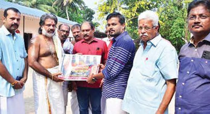 നെടുമ്പ്രം പുത്തൻകാവ് ദേവീക്ഷേത്രത്തിലെ അൻപൊലി ഉത്സവത്തിന്റെ ലോഗോ പ്രകാശനം ചെയ്തു നെടുമ്പ്രം പുത്തൻകാവ് ദേവീക്ഷേത്രത്തിലെ അൻപൊലി ഉത്സവത്തിന്റെ ലോഗോ പ്രകാശനം ചെയ്തു