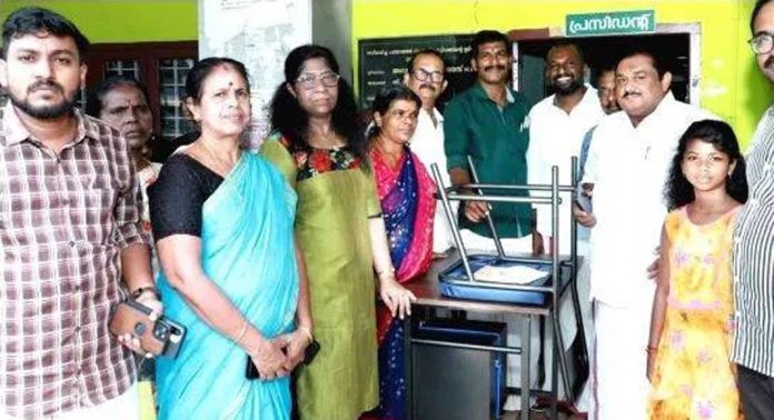 പെരിങ്ങര ഗ്രാമ പഞ്ചായത്തില് പഠനോപകരണങ്ങൾ വിതരണം ചെയ്തു പെരിങ്ങര ഗ്രാമ പഞ്ചായത്തില് പഠനോപകരണങ്ങൾ വിതരണം ചെയ്തു