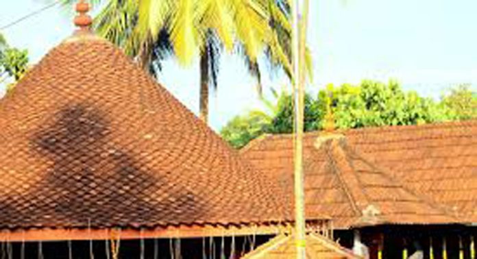 പരിയാരം ശ്രീകൃഷ്ണസ്വാമിക്ഷേത്രത്തിലെ വിഷുഉത്സവം ഇന്ന് തുടങ്ങും പരിയാരം ശ്രീകൃഷ്ണസ്വാമിക്ഷേത്രത്തിലെ വിഷുഉത്സവം ഇന്ന് തുടങ്ങും