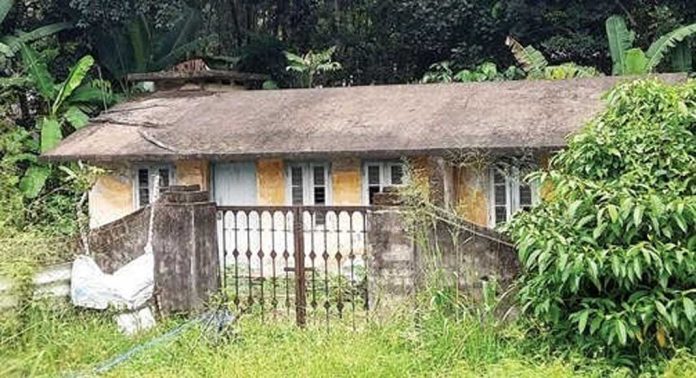 നവീകരണ പ്രവർത്തനം നടത്താതെ ഏഴംകുളം കെഐപി വക കെട്ടിടം നശിക്കുന്നു നവീകരണ പ്രവർത്തനം നടത്താതെ ഏഴംകുളം കെഐപി വക കെട്ടിടം നശിക്കുന്നു