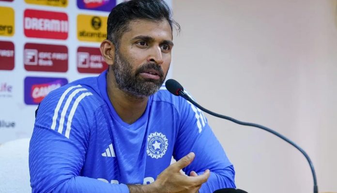 അസിസ്റ്റന്റ് കോച്ച് അഭിഷേക് നായരെ പുറത്താക്കി ബിസിസിഐ അസിസ്റ്റന്റ് കോച്ച് അഭിഷേക് നായരെ പുറത്താക്കി ബിസിസിഐ