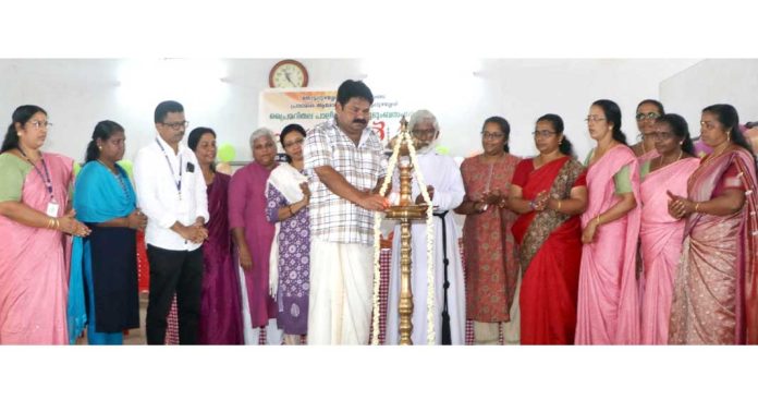 തോട്ടപ്പുഴശ്ശേരി ഗ്രാമപഞ്ചായത്തിന്റെയും പ്രാഥമിക ആരോഗ്യ കേന്ദ്രത്തിന്റെയും ആഭിമുഖ്യത്തില് പാലിയേറ്റീവ് രോഗികളുടെ കുടുംബ സംഗമം നടത്തി തോട്ടപ്പുഴശ്ശേരി ഗ്രാമപഞ്ചായത്തിന്റെയും പ്രാഥമിക ആരോഗ്യ കേന്ദ്രത്തിന്റെയും ആഭിമുഖ്യത്തില് പാലിയേറ്റീവ് രോഗികളുടെ കുടുംബ സംഗമം നടത്തി