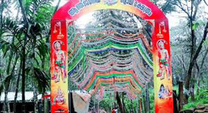 ചെങ്ങറ ആഞ്ജനേയ സ്വാമി ക്ഷേത്രത്തിലെ ഹനുമത് ജയന്തി മഹോത്സവം പത്തിന് തുടങ്ങും ചെങ്ങറ ആഞ്ജനേയ സ്വാമി ക്ഷേത്രത്തിലെ ഹനുമത് ജയന്തി മഹോത്സവം പത്തിന് തുടങ്ങും