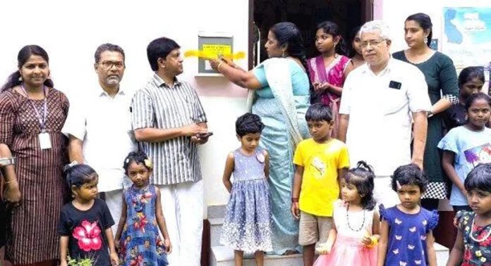 ചെങ്ങന്നൂർ നഗരസഭ ഐ സി ഡി എസിന്റെ നേതൃത്വത്തിൽ അങ്കണവാടികളിൽ പരാതിപ്പെട്ടി സ്ഥാപിച്ചു ചെങ്ങന്നൂർ നഗരസഭ ഐ സി ഡി എസിന്റെ നേതൃത്വത്തിൽ അങ്കണവാടികളിൽ പരാതിപ്പെട്ടി സ്ഥാപിച്ചു