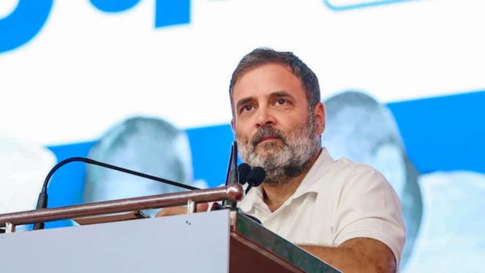 നരേന്ദ്ര മോദി ഡോണൾഡ് ട്രംപിന് കീഴടങ്ങിയപ്പോൾ മുഖ്യമന്ത്രി പിണറായി വിജയൻ മോദിക്ക് കീഴടങ്ങിയെന്ന് രാഹുൽ ഗാന്ധി നരേന്ദ്ര മോദി ഡോണൾഡ് ട്രംപിന് കീഴടങ്ങിയപ്പോൾ മുഖ്യമന്ത്രി പിണറായി വിജയൻ മോദിക്ക് കീഴടങ്ങിയെന്ന് രാഹുൽ ഗാന്ധി