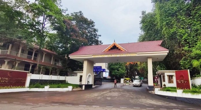 എംജി സർവകലാശാലയിൽ എൻവിയോൺമെന്റ് സയൻസ് അസോസിയേറ്റ് പ്രൊഫസർ നിയമനം വിവാദത്തിൽ എംജി സർവകലാശാലയിൽ എൻവിയോൺമെന്റ് സയൻസ് അസോസിയേറ്റ് പ്രൊഫസർ നിയമനം വിവാദത്തിൽ