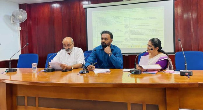 തദ്ദേശസ്ഥാപനങ്ങള് തെരുവ് വിളക്കുകളുടെ പരിപാലനം ഉറപ്പാക്കണം : മാത്യു ടി തോമസ് എംഎല്എ തദ്ദേശസ്ഥാപനങ്ങള് തെരുവ് വിളക്കുകളുടെ പരിപാലനം ഉറപ്പാക്കണം : മാത്യു ടി തോമസ് എംഎല്എ