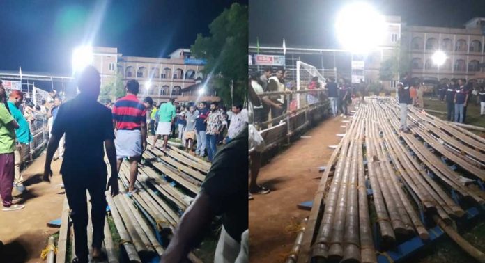 കോതമംഗലം അടിവാട് സെവൻസ് ഫുട്ബോൾ ടൂർണമെൻ്റിനിടെ ഗാലറി തകർന്ന് വീണു കോതമംഗലം അടിവാട് സെവൻസ് ഫുട്ബോൾ ടൂർണമെൻ്റിനിടെ ഗാലറി തകർന്ന് വീണു