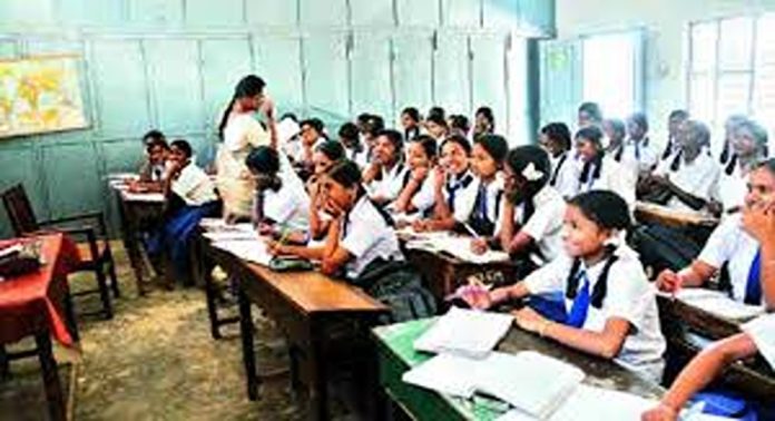 പാലാ അന്തിനാട് ഗവൺമെന്റ് യുപി സ്കൂളിലെ ഏഴ് അധ്യാപകരെ സ്ഥലംമാറ്റി പാലാ അന്തിനാട് ഗവൺമെന്റ് യുപി സ്കൂളിലെ ഏഴ് അധ്യാപകരെ സ്ഥലംമാറ്റി