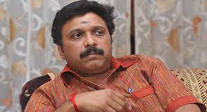 സുരേഷ് ഗോപിക്ക് കട്ട് പറയേണ്ടത് ജനങ്ങളാണെന്ന് മന്ത്രി കെബി ഗണേഷ് കുമാര് സുരേഷ് ഗോപിക്ക് കട്ട് പറയേണ്ടത് ജനങ്ങളാണെന്ന് മന്ത്രി കെബി ഗണേഷ് കുമാര്
