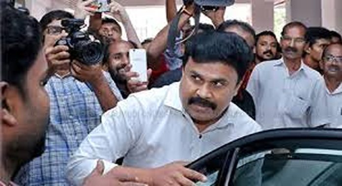 നടിയെ ആക്രമിച്ച കേസിൽ വാദം പൂർത്തിയായി ; കേസ് അടുത്ത മാസം 21ന് പരിഗണിക്കും നടിയെ ആക്രമിച്ച കേസിൽ വാദം പൂർത്തിയായി ; കേസ് അടുത്ത മാസം 21ന് പരിഗണിക്കും